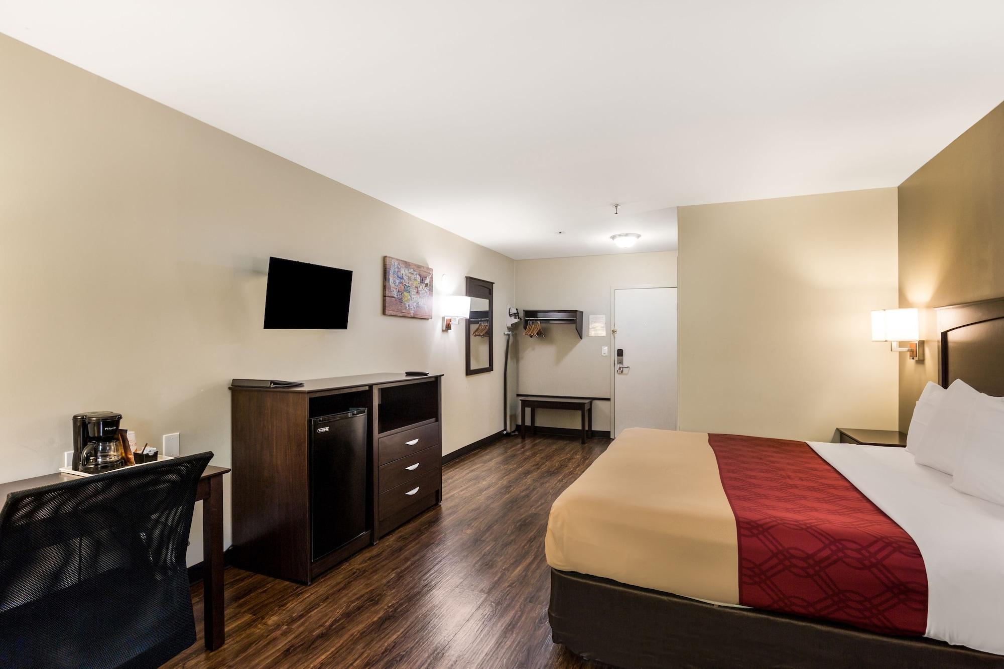 Econo Lodge Stewart International Airport New Windsor Exterior photo